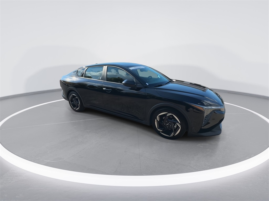 2025 Kia K4 EX photo 2