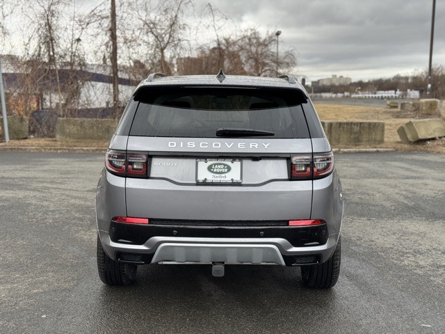 2025 Land Rover Discovery Sport S photo 4