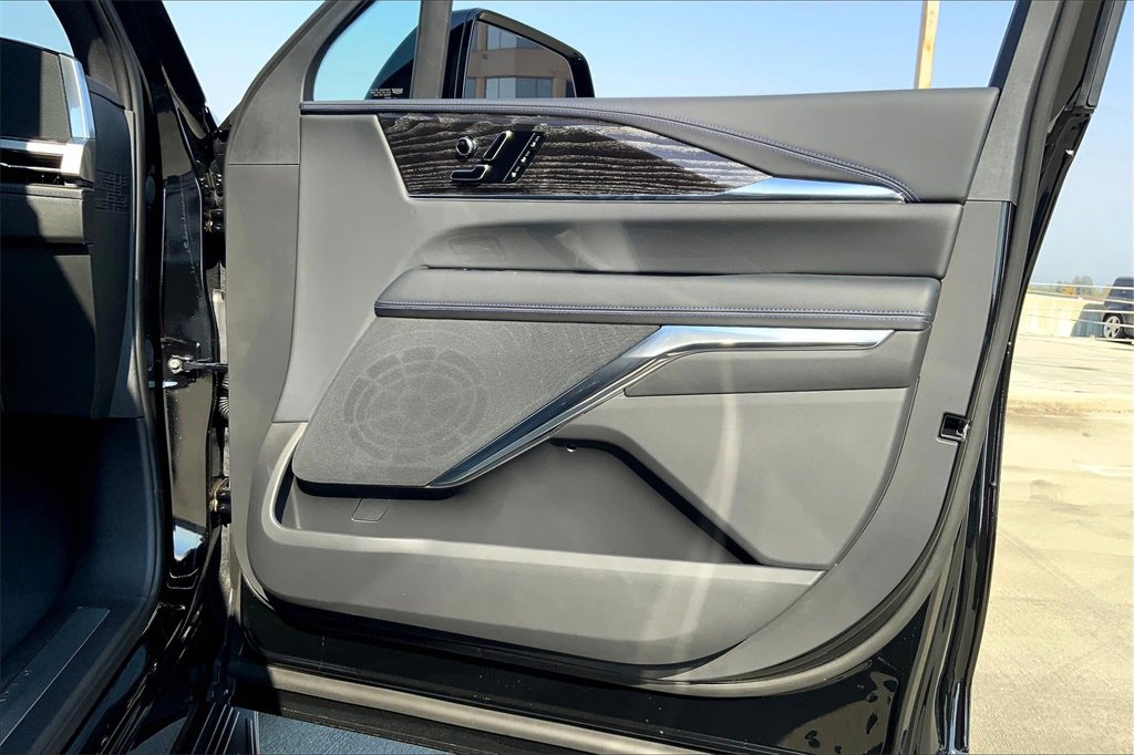 2026 Cadillac Escalade IQ Sport photo 30