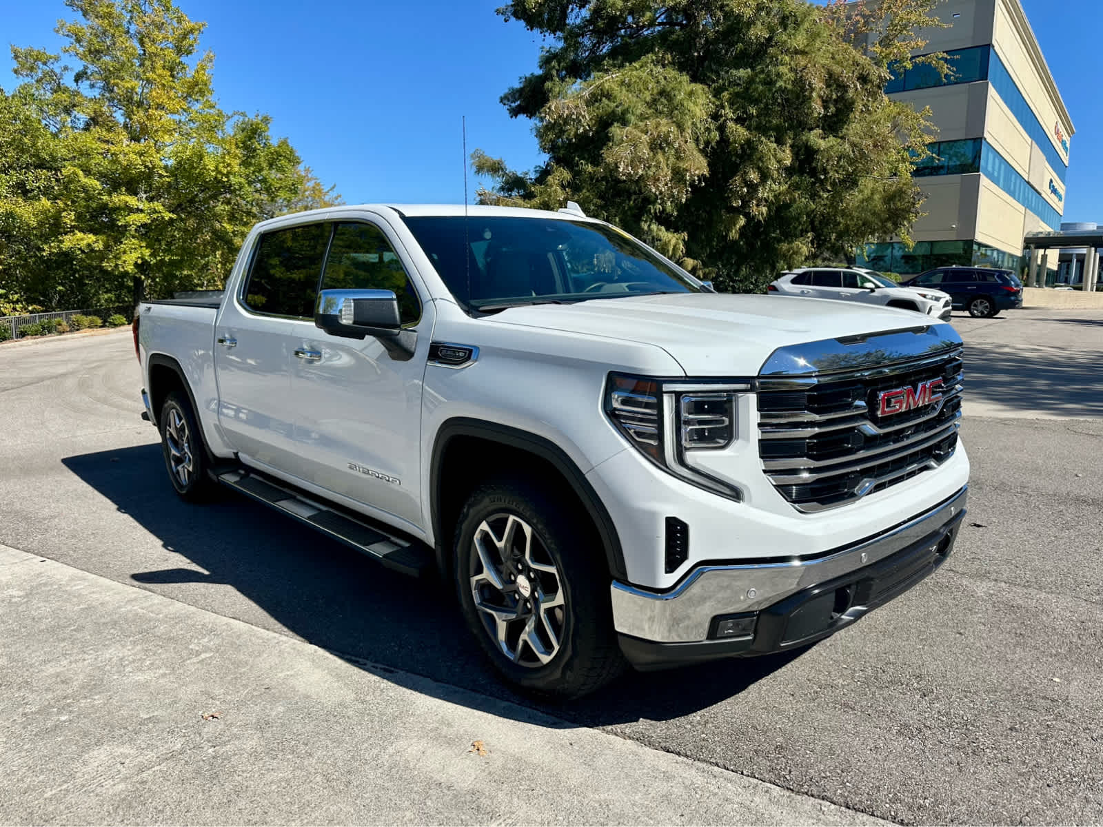 2023 Gmc Sierra 1500 SLT photo 3