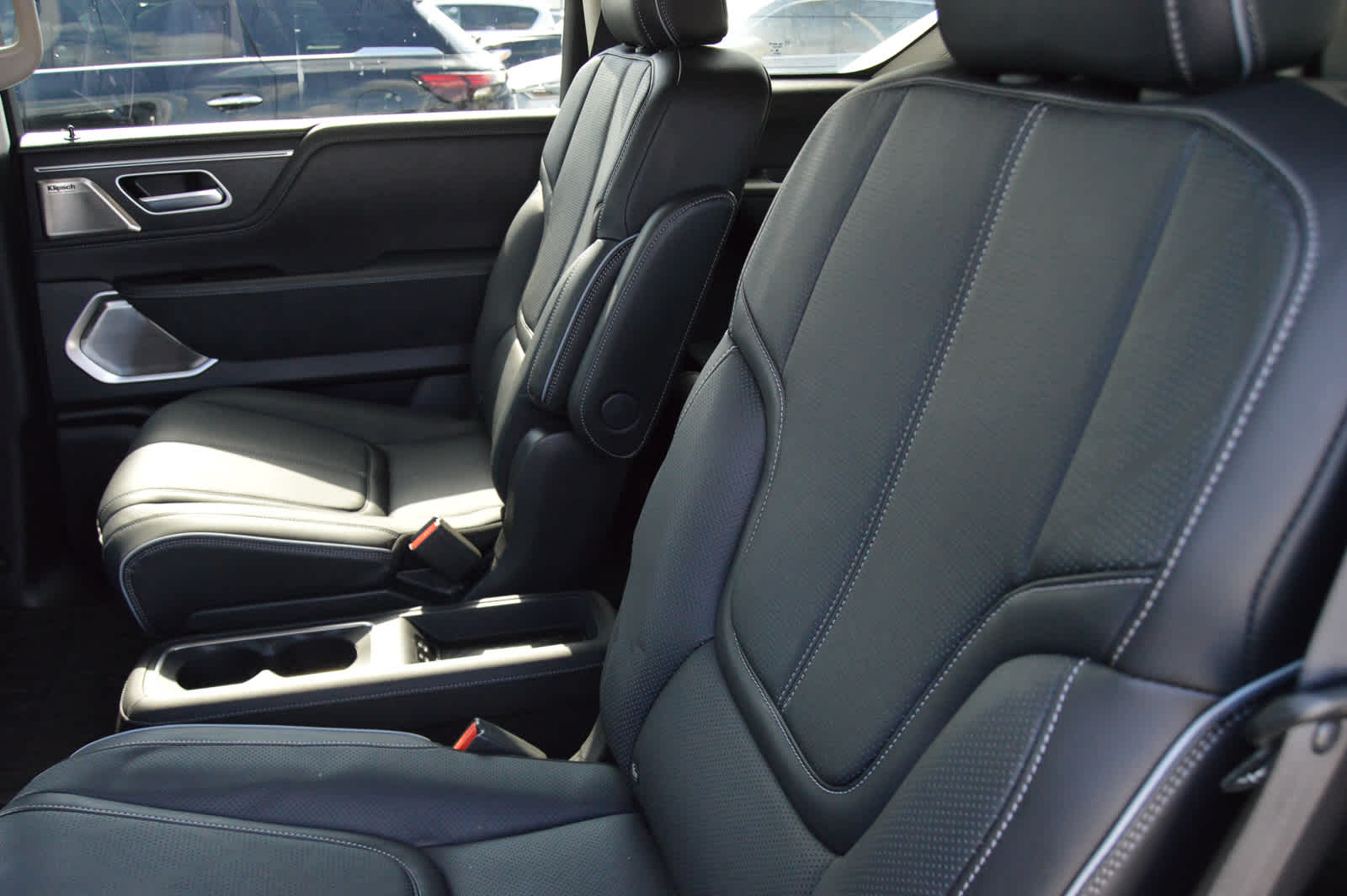 2025 Infiniti QX80 Sensory photo 20