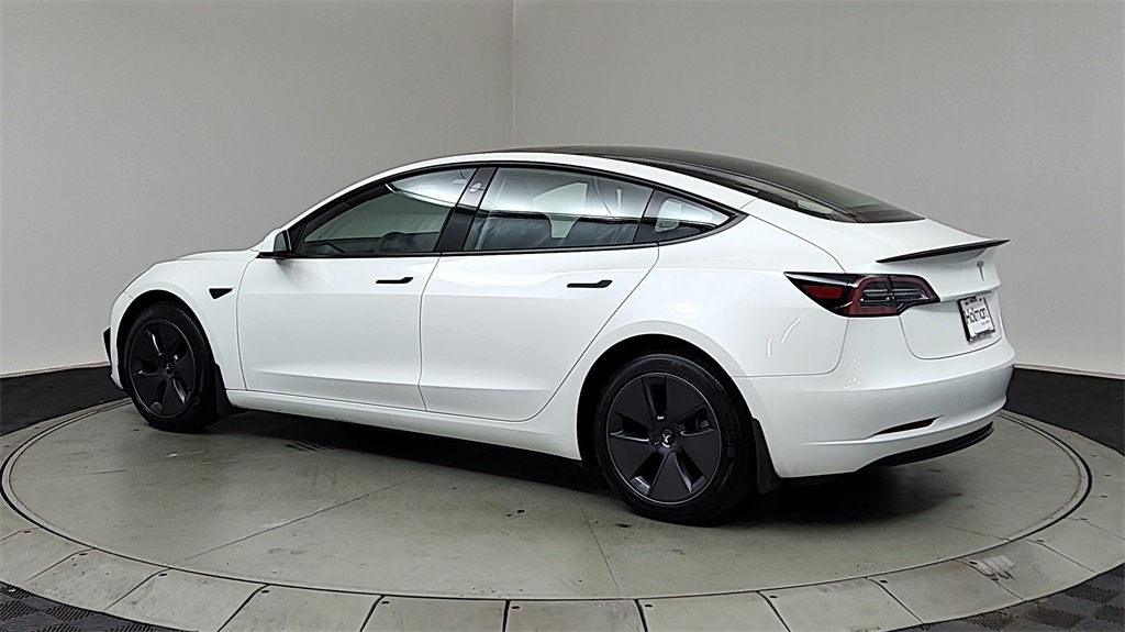 2023 Tesla Model 3 photo 5