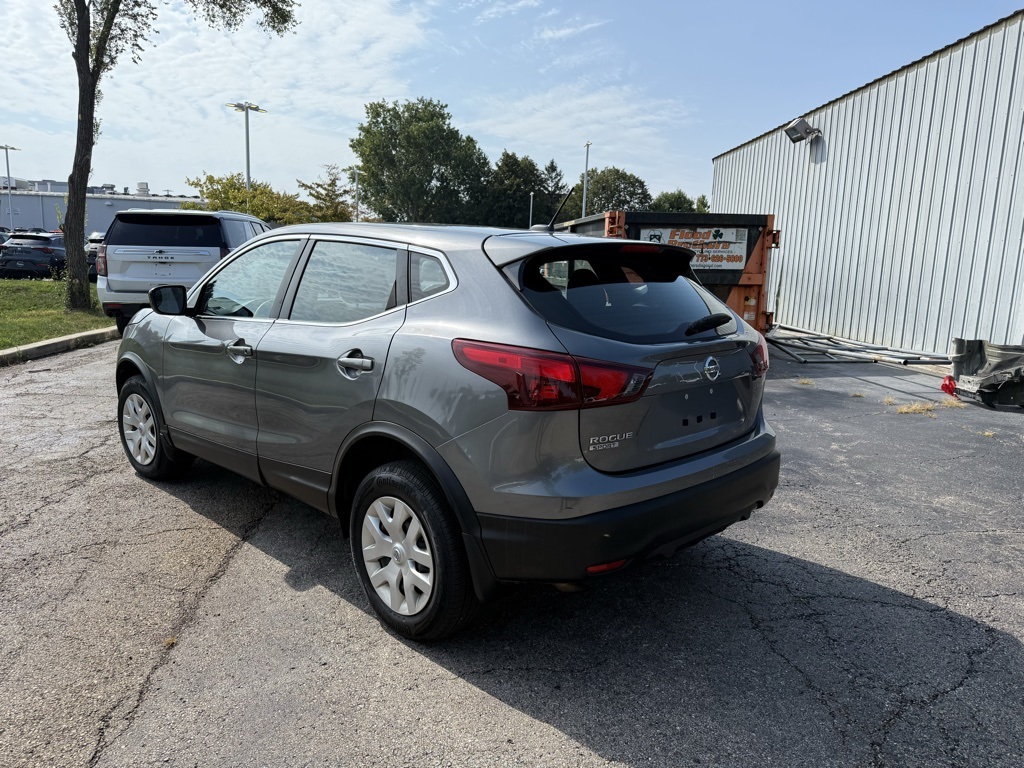 2018 Nissan Rogue Sport S photo 25