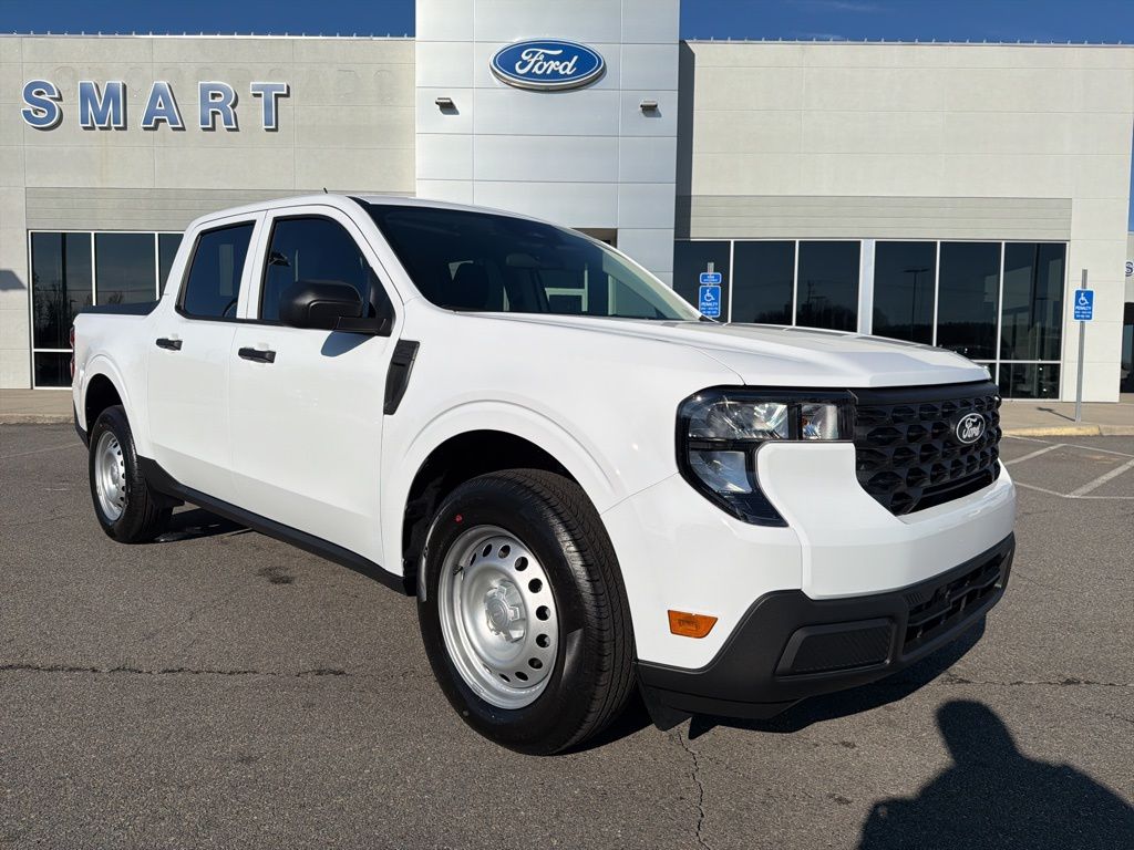 2025 Ford Maverick XL's photo