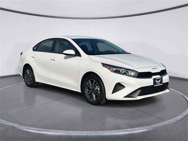 2024 Kia Forte LXS's photo