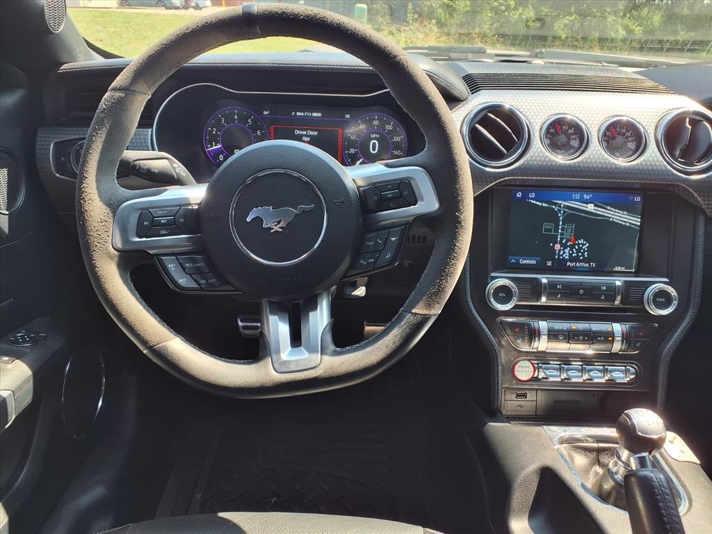 2015 Ford Mustang GT Premium photo 4