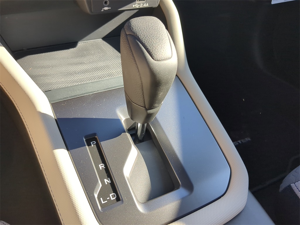 2025 Subaru Forester Base photo 21