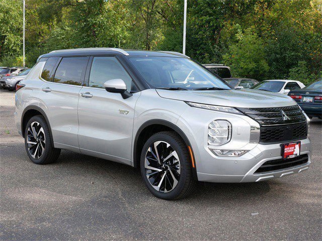 2025 Mitsubishi Outlander Plug-in Hybrid SEL's photo