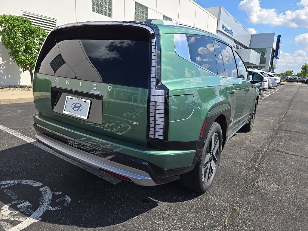 2026 Hyundai Ioniq SEL photo 4