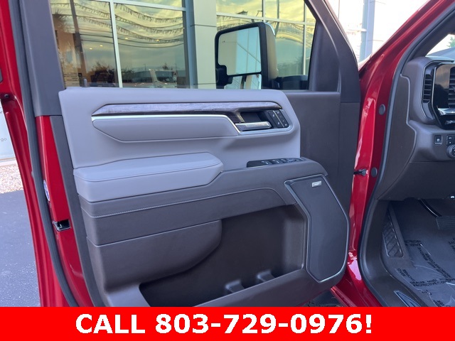 2025 Chevrolet Silverado 2500HD LTZ photo 4