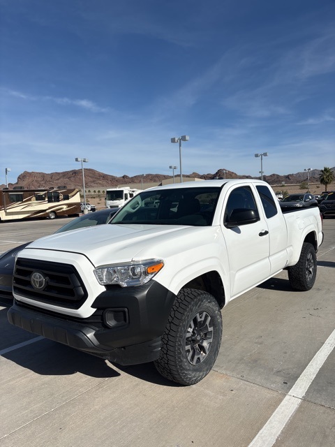 2020 Toyota Tacoma SR's photo