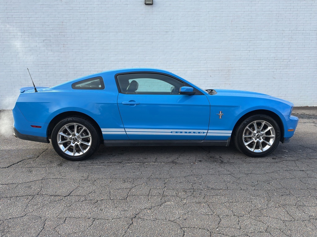 2010 Ford Mustang V6