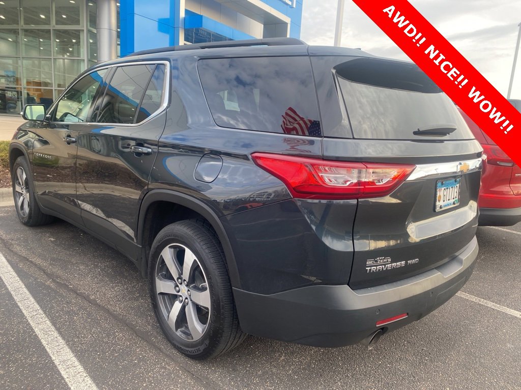 2020 Chevrolet Traverse Leather photo 3