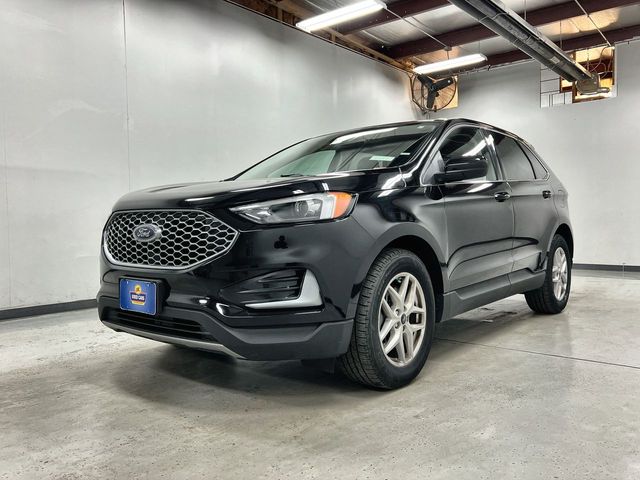 2023 Ford Edge SEL's photo