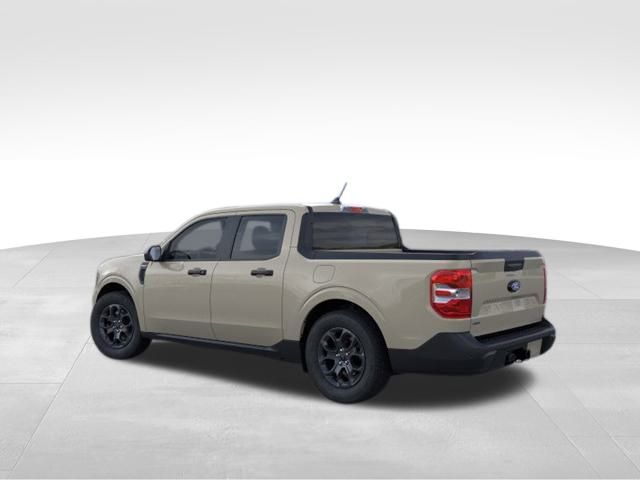 2025 Ford Maverick XLT photo 2