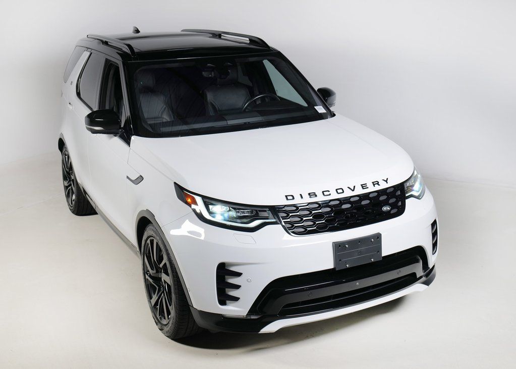 2021 Land Rover Discovery S photo 25