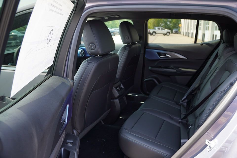 2026 Chevrolet Equinox EV 1LT photo 11