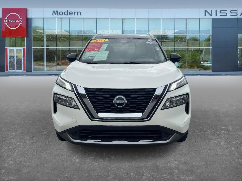 2023 Nissan Rogue SL photo 2