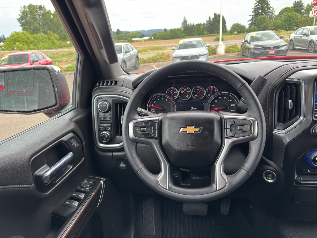 2022 Chevrolet Silverado 1500 LT photo 14