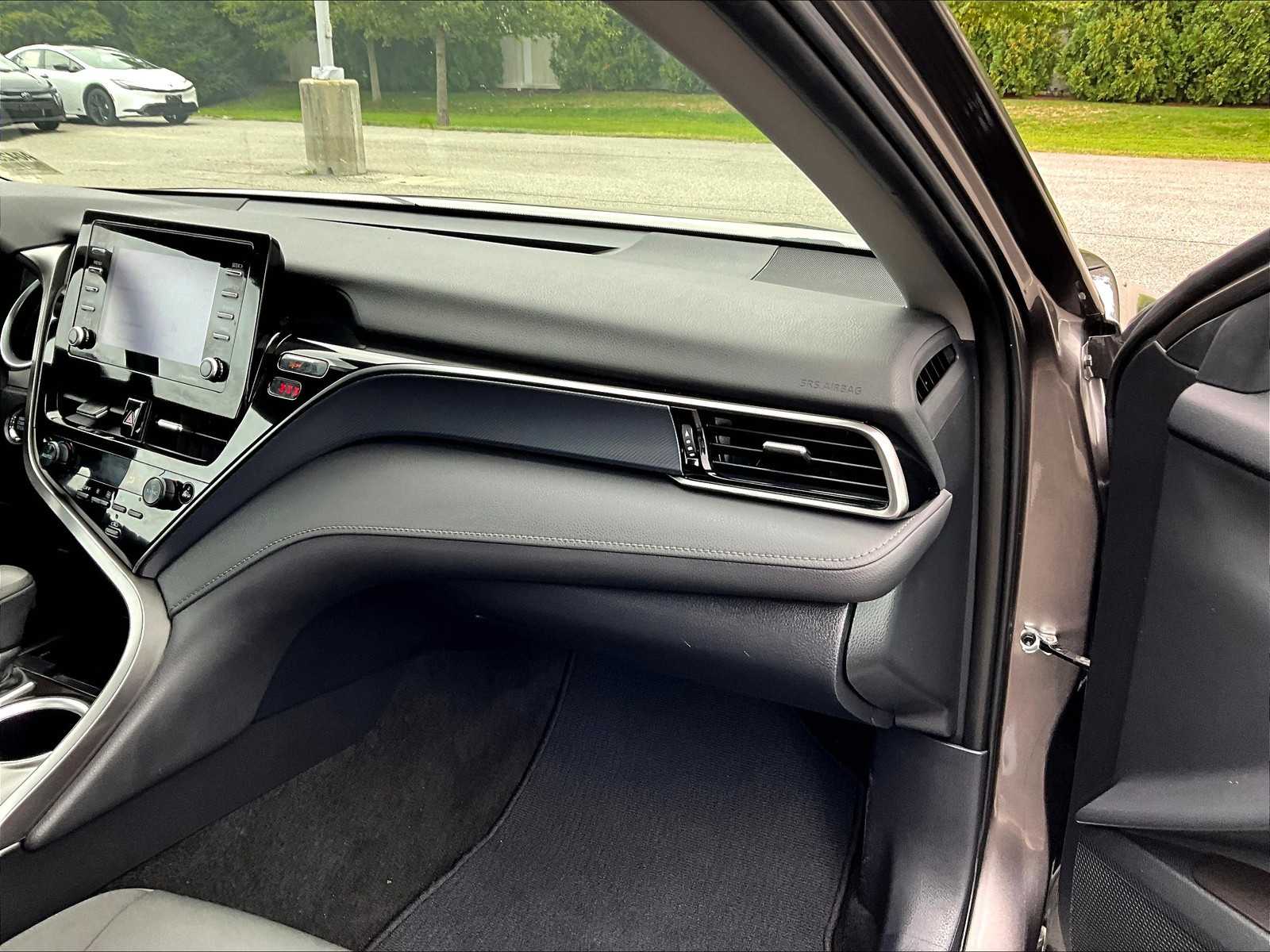 2024 Toyota Camry LE photo 11