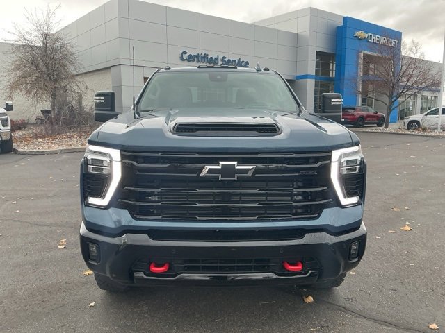 2026 Chevrolet Silverado 3500HD LTZ photo 4