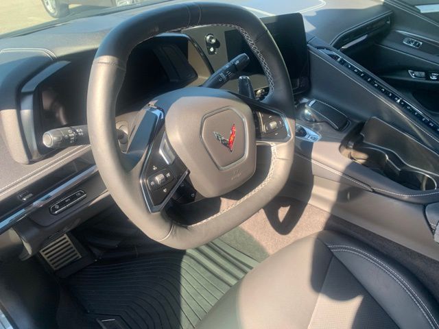 2023 Chevrolet Corvette Stingray 2LT photo 14