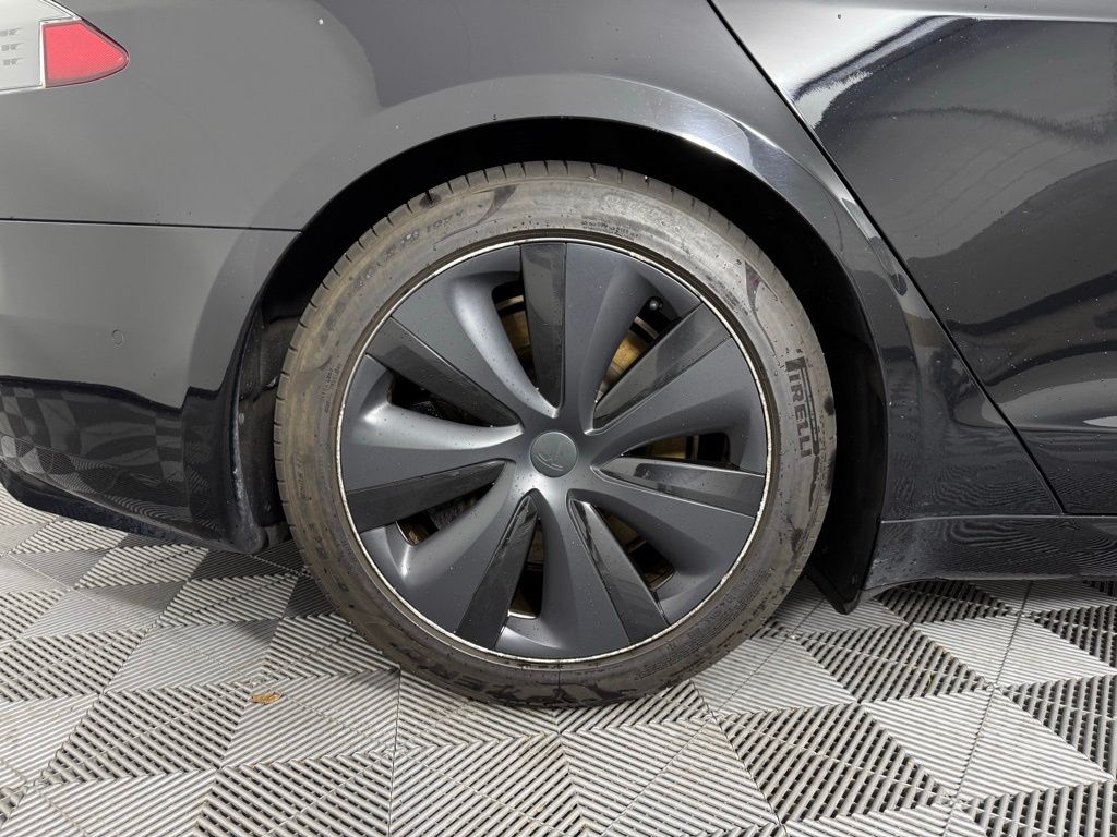 2021 Tesla Model S Long Range photo 12