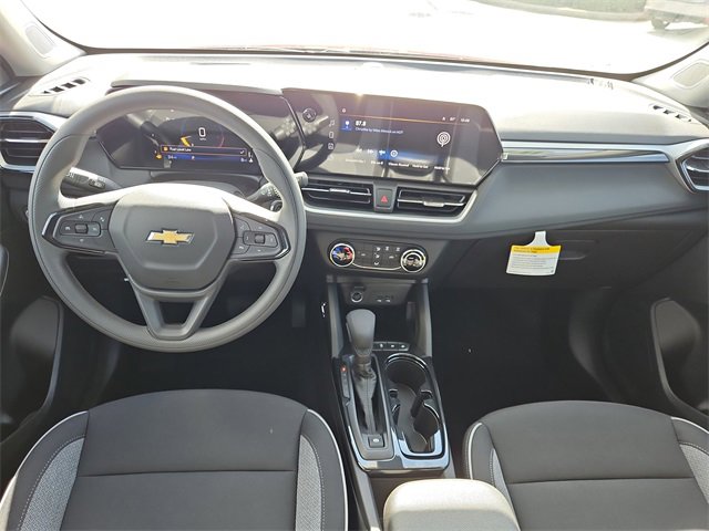 2026 Chevrolet Trailblazer LS photo 3