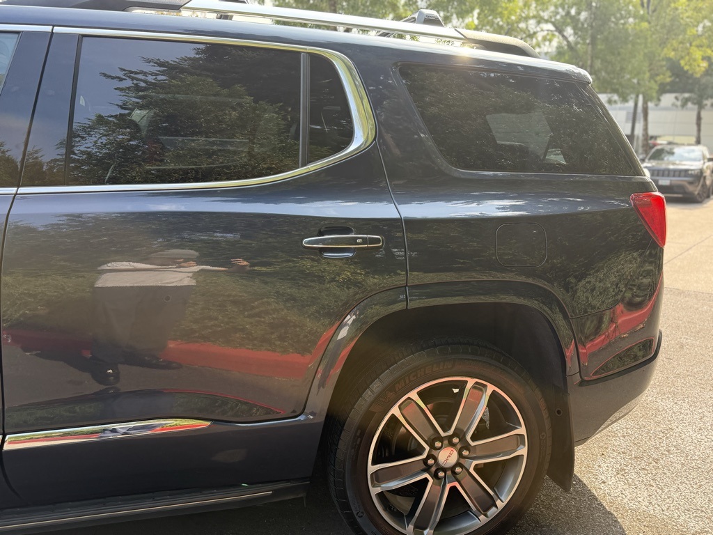 2018 Gmc Acadia Denali photo 10