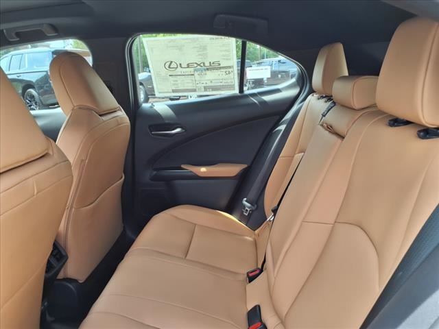 2025 Lexus UX Premium photo 14