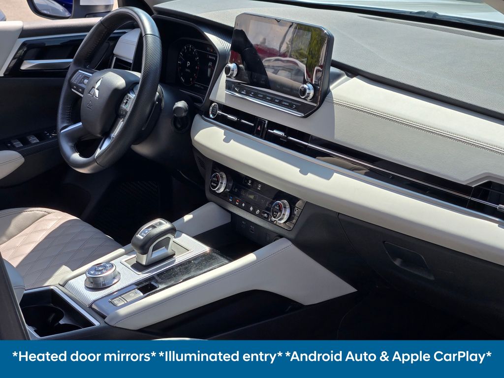 2023 Mitsubishi Outlander SEL photo 4