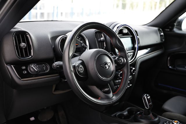 2020 Mini Cooper S ALL4 photo 17