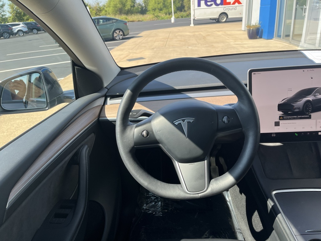 2023 Tesla Model Y Long Range photo 17