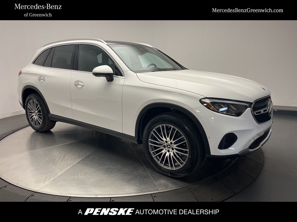 2026 Mercedes-Benz GLC Base's photo