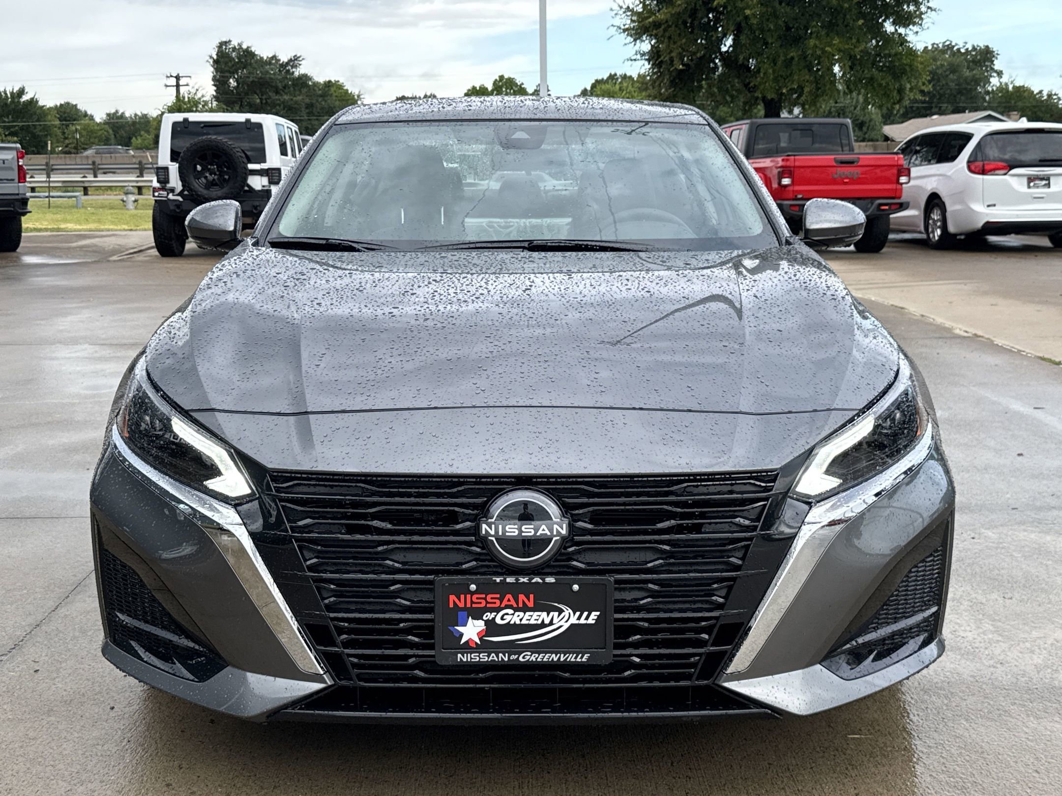 2025 Nissan Altima SL photo 5