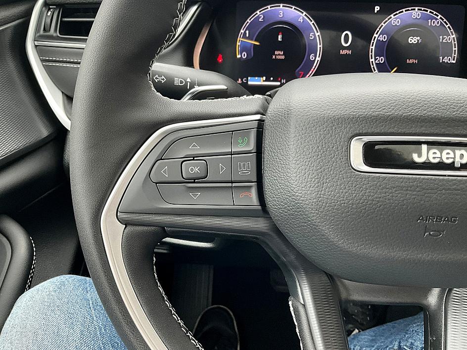 2025 Jeep Grand Cherokee Altitude X photo 19