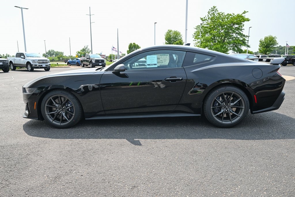 2025 Ford Mustang Dark Horse photo 7