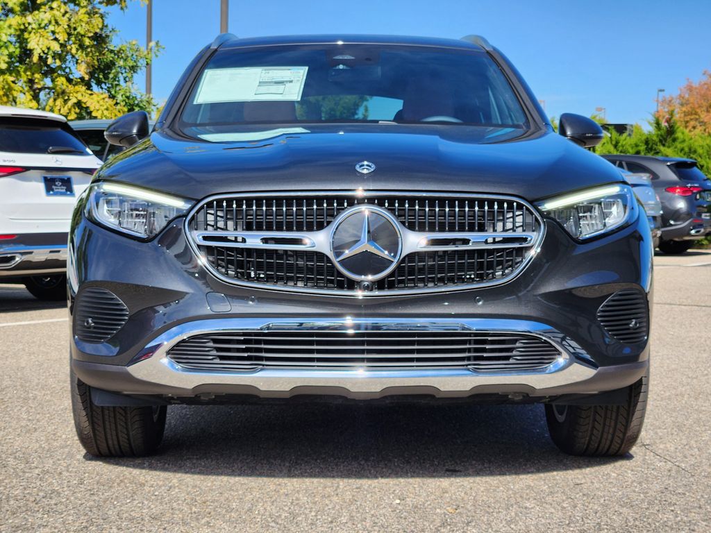 2026 Mercedes Benz GLC 300 4MATIC photo 3