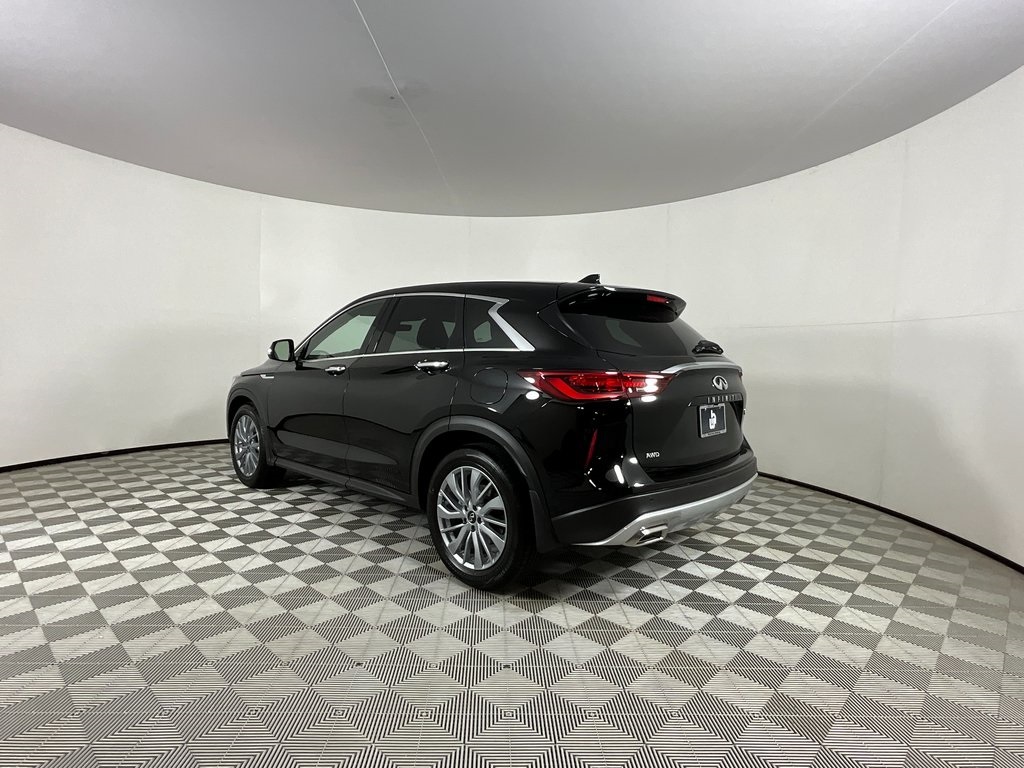 2025 Infiniti QX50 PURE AWD photo 4