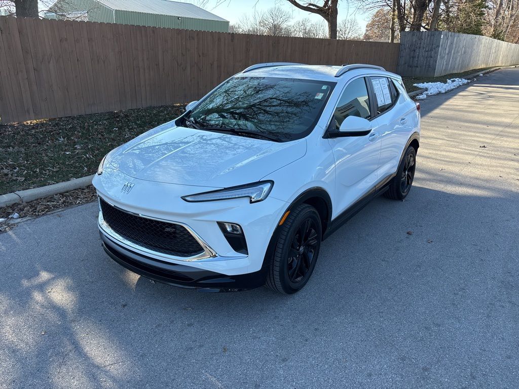 2024 Buick Encore GX Sport Touring's photo