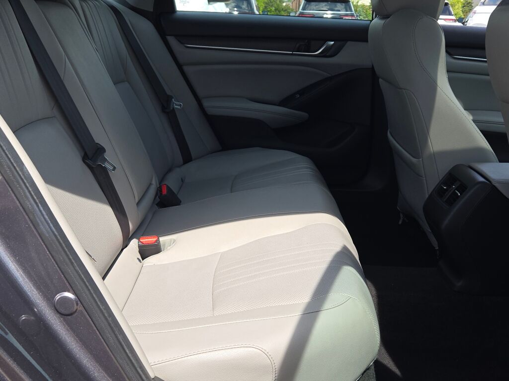 2019 Honda Accord EX-L photo 9