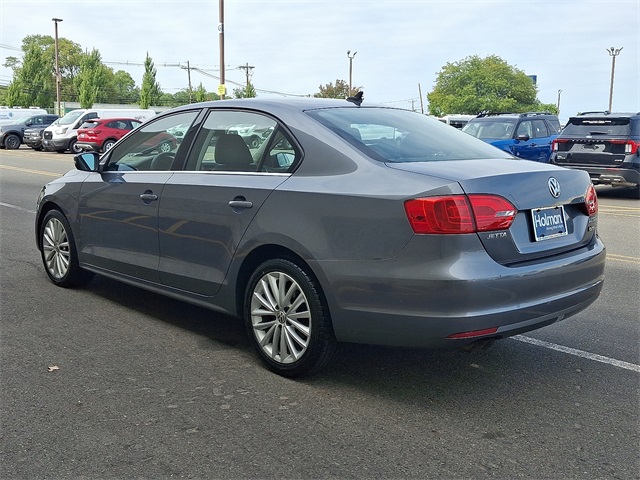 2011 Volkswagen Jetta SEL photo 5