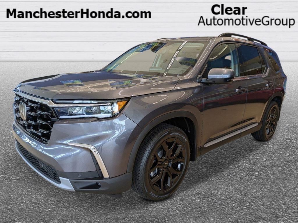 2025 Honda Pilot Touring's photo