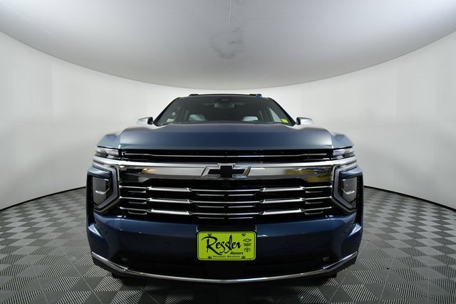 2026 Chevrolet Suburban Premier photo 4