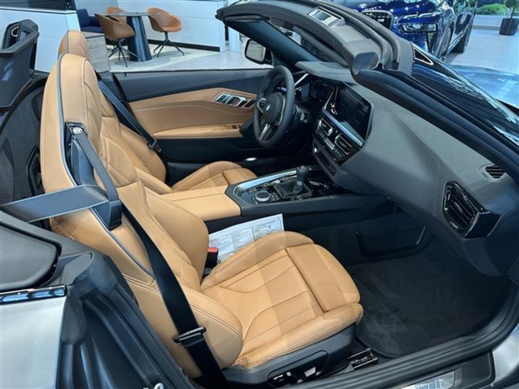 2026 Bmw Z4 M40i photo 13