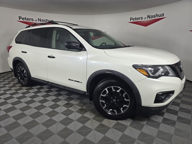 2020 Nissan Pathfinder SL's photo