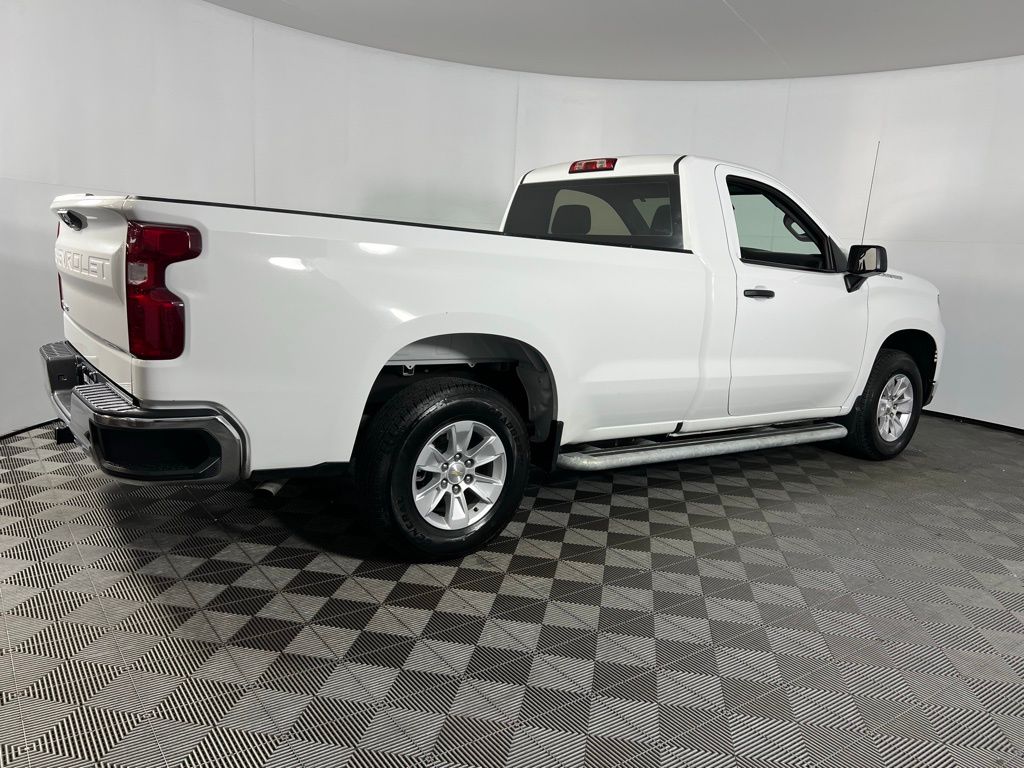 2024 Chevrolet Silverado 1500 photo 3
