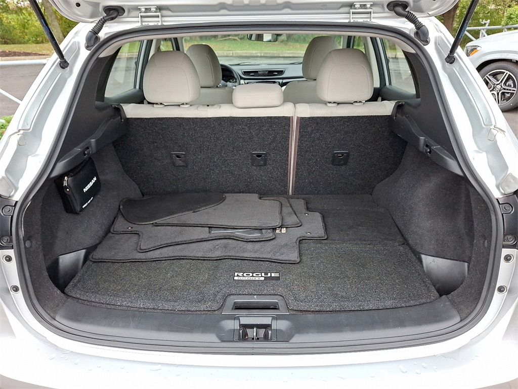 2019 Nissan Rogue Sport SV photo 26
