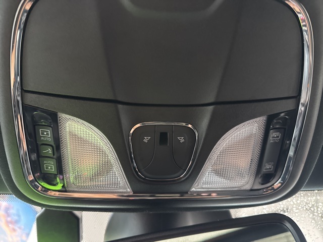 2021 Jeep Cherokee Latitude Lux photo 25
