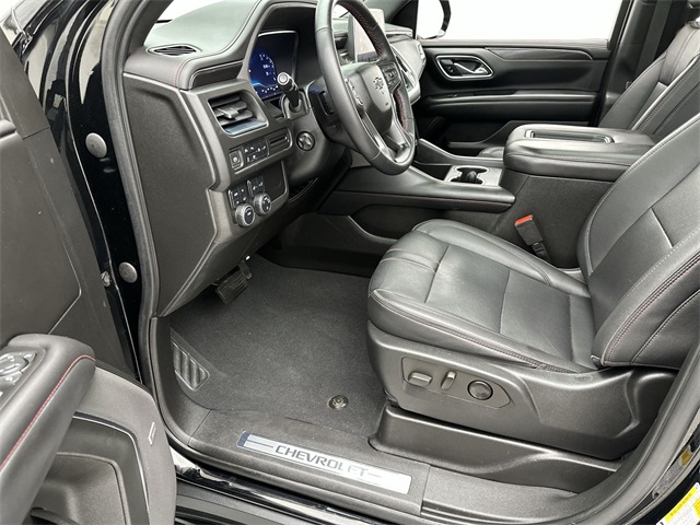 2022 Chevrolet Tahoe RST photo 3